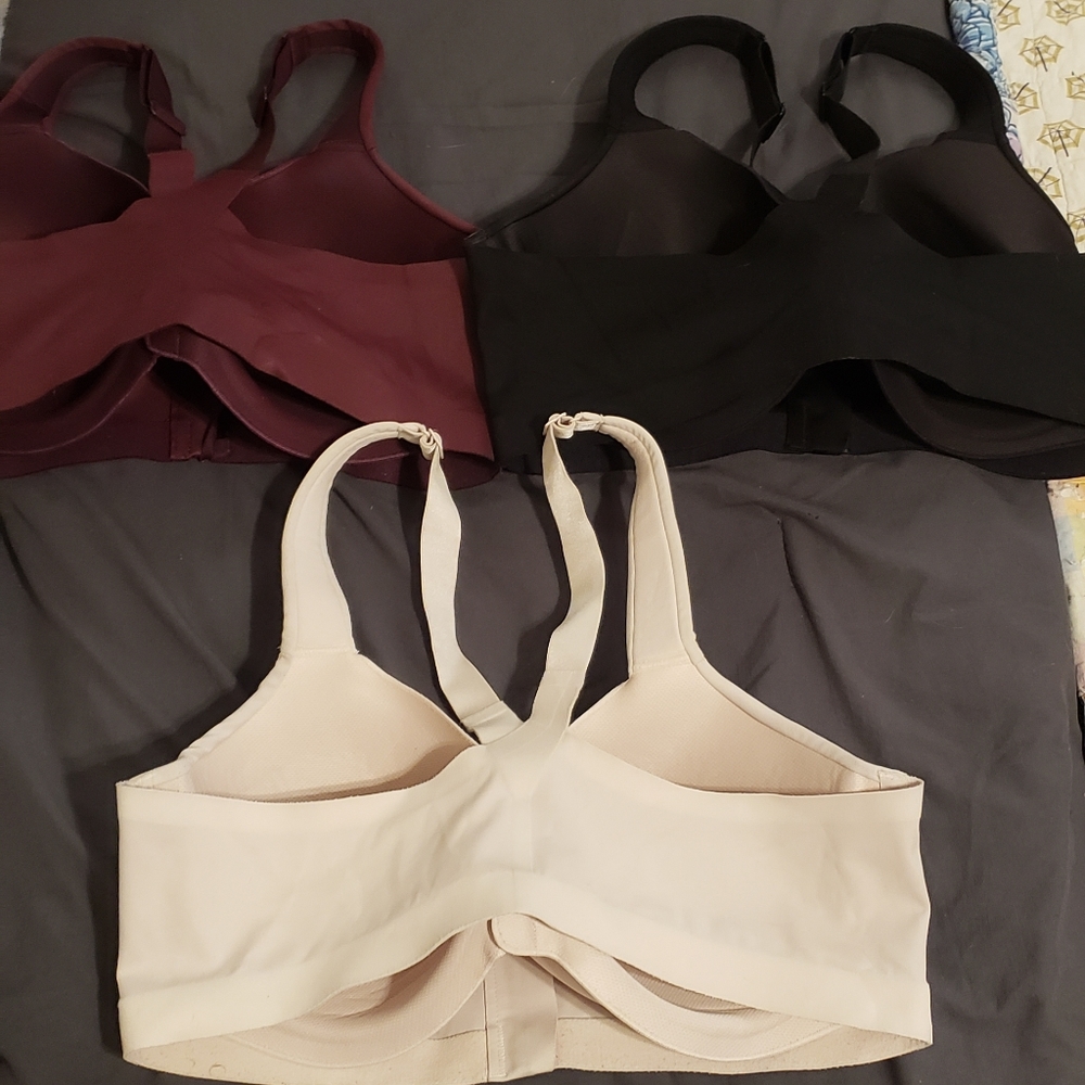 VICTORIA'S SECRETKnockout By Victoria's Secret Maximum Support Front-Close Sport